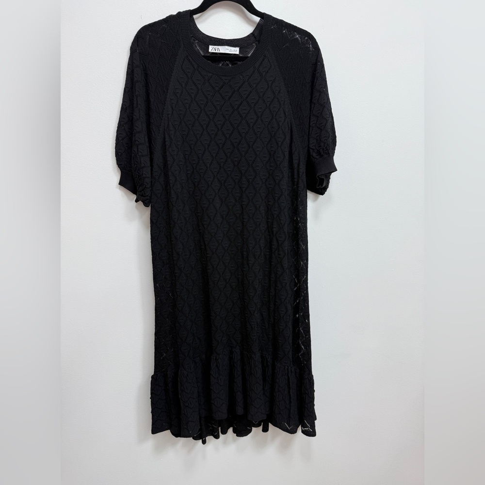 Zara Black Textured Midi dress, size Large, EUC.
